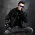 jacket4_e9555a28-24d3-4a7a-9bdc-7bc31752705e